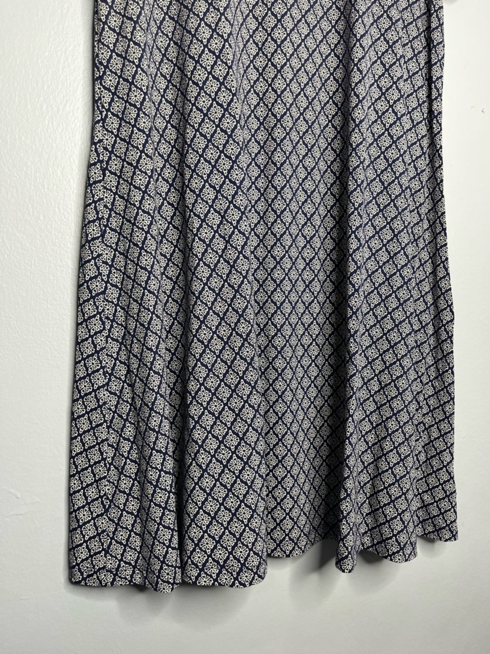 Old Navy Women's Navy White Short Sleeve Patterned Dress - Picture 4 of 7